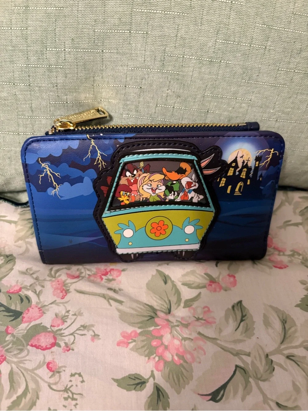 Loungefly Blue Scooby-Doo Mystery Machine/Looney Tunes Zip Wallet